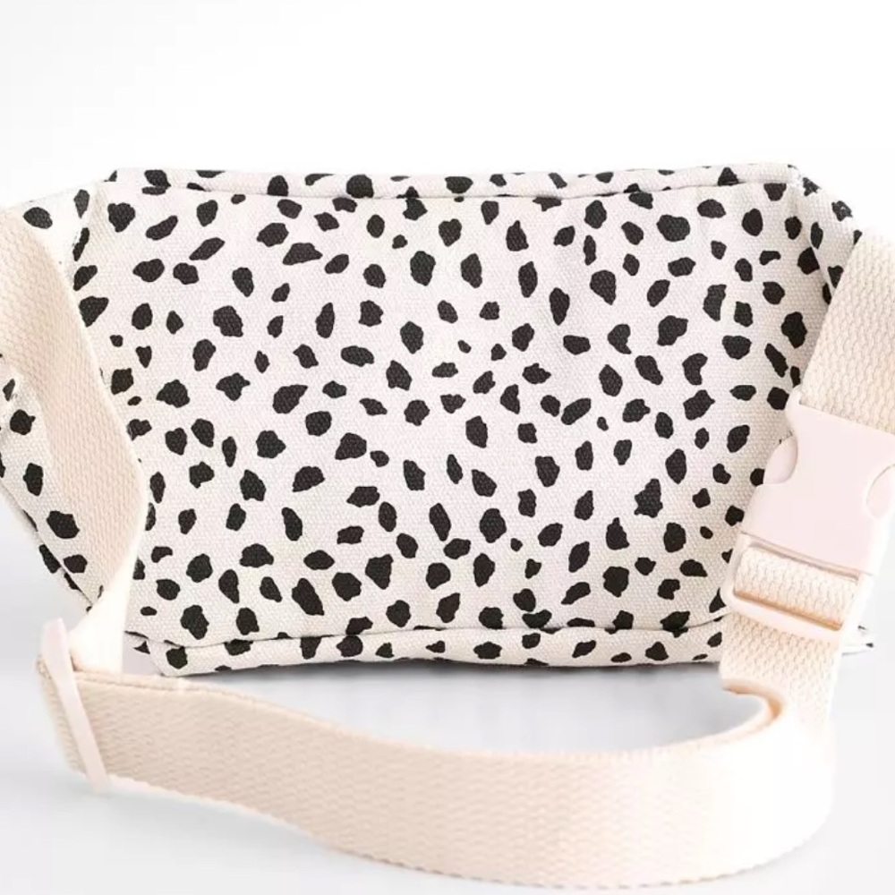 Billabong Cream & Black Spotted Kids Fanny Pack - Picture 2 of 6
